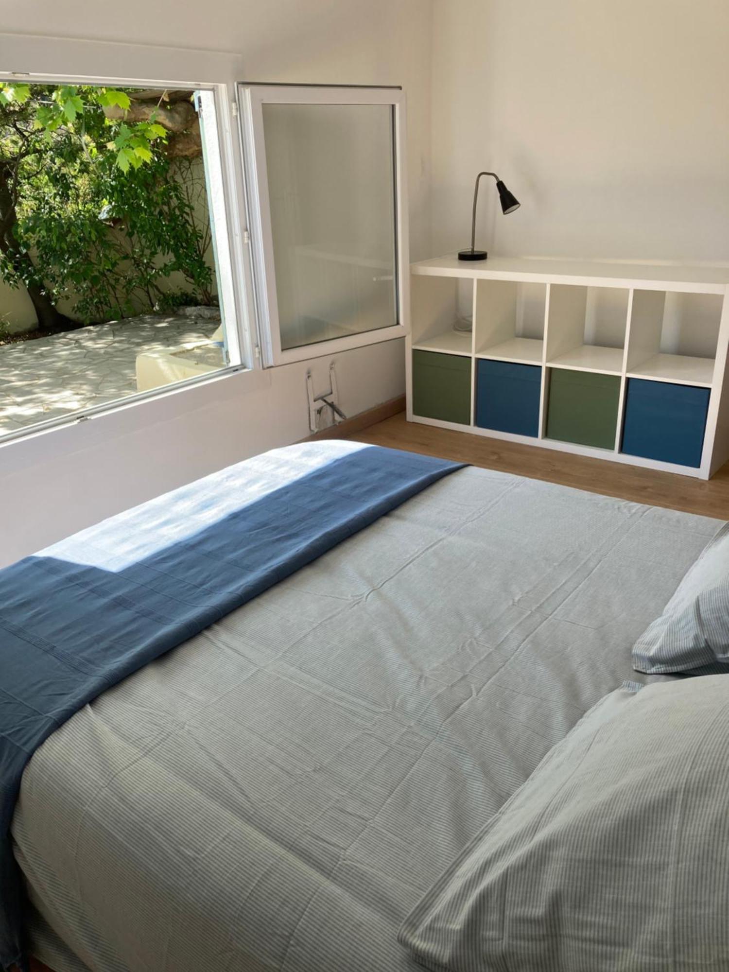 Maisonnette Avec Terrasse Et Patio A * Cassis